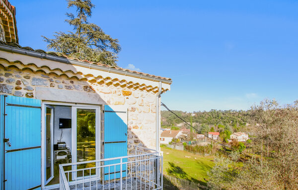 Location de vacances - Aubenas , France - FRA260 102