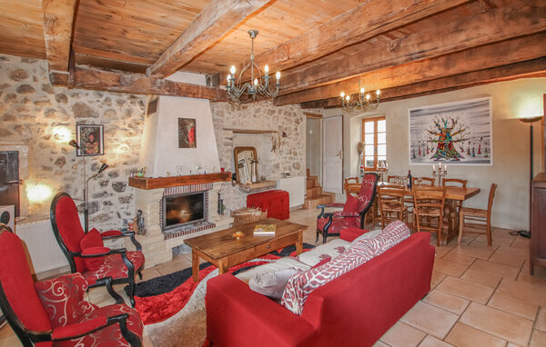 Location de vacances - St Remèze , France - FRA270 302