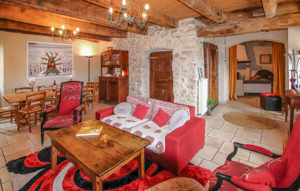 Location de vacances - St Remèze , France - FRA270 303