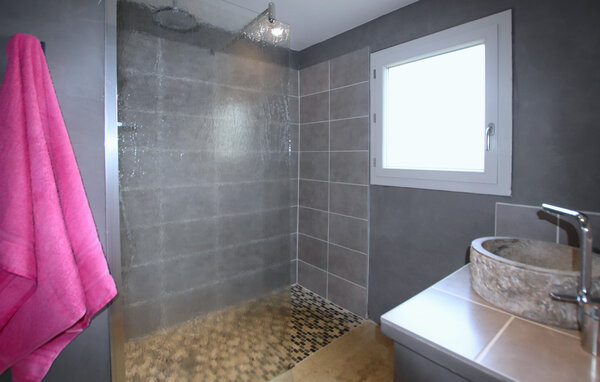 Location de vacances - St Ambroix , France - FRA289 703
