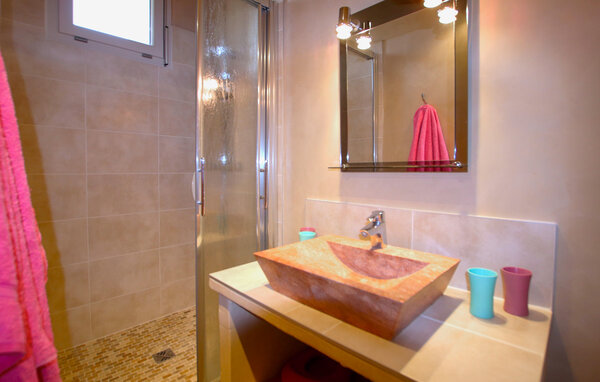 Location de vacances - St Ambroix , France - FRA289 704