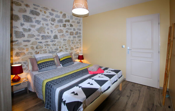 Location de vacances - St Ambroix , France - FRA289 606