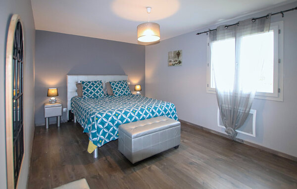 Location de vacances - St Ambroix , France - FRA289 607