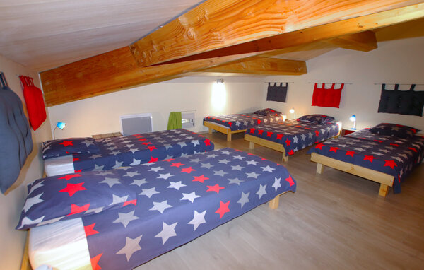 Location de vacances - St Ambroix , France - FRA289 609
