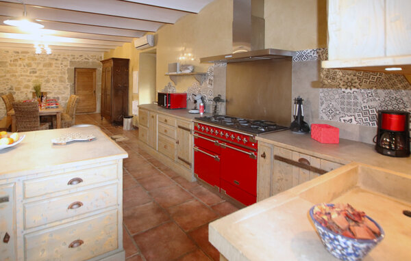 Location de vacances - St Ambroix , France - FRA289 401