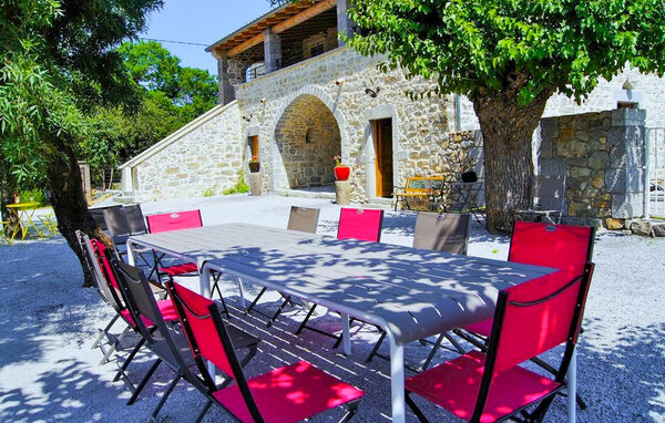 Location de vacances - St Ambroix , France - FRA289 9