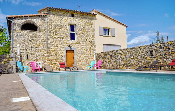 Location de vacances - St Ambroix , France - FRA289 1