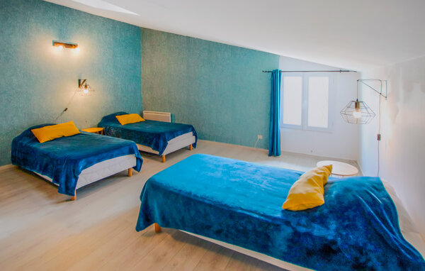 Location de vacances - Pont de Labeaume , France - FRA309 608