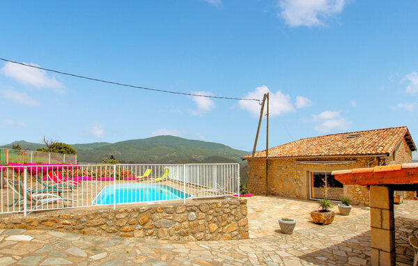 Location de vacances - Pont de Labeaume , France - FRA309 102