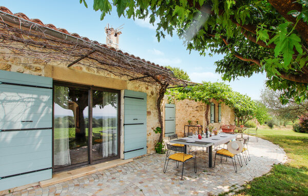 Location de vacances - St Montan , France - FRA310 101