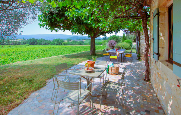 Location de vacances - St Montan , France - FRA310 3