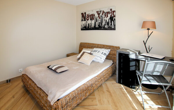 Location de vacances - St Montan , France - FRA314 605