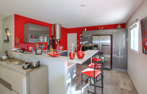 Location de vacances - St Montan , France - FRA314 401