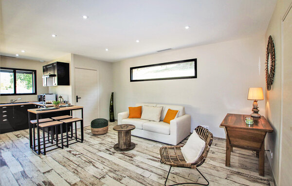 Location de vacances - St Montan , France - FRA314 304