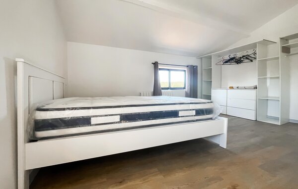 Location de vacances - Lavilledieu , France - FRA318 604