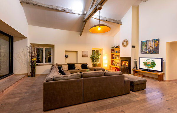 Feriehus - Antraigues , Frankrike - FRA319 302