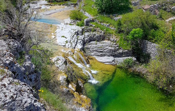 Location de vacances - St Remèze , France - FRA325 906