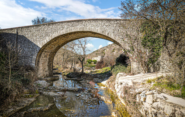 Location de vacances - St Remèze , France - FRA325 907