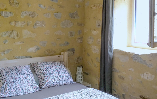 Location de vacances - St Remèze , France - FRA325 601