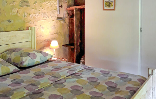 Location de vacances - St Remèze , France - FRA325 604