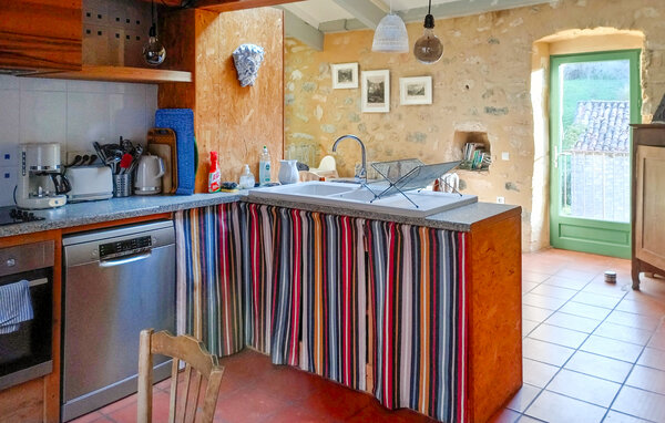 Location de vacances - St Remèze , France - FRA325 8