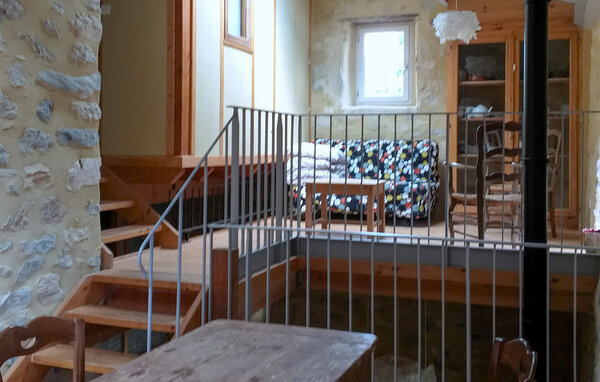 Location de vacances - St Remèze , France - FRA325 303