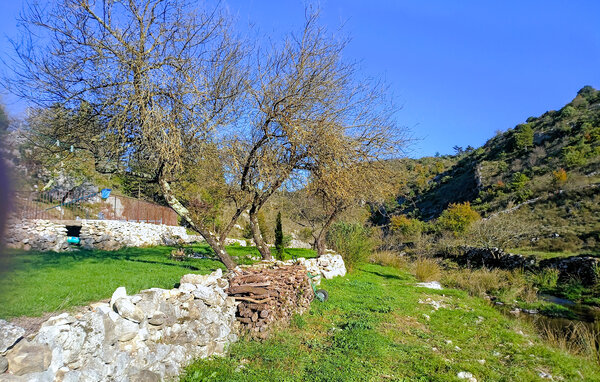 Location de vacances - St Remèze , France - FRA325 108