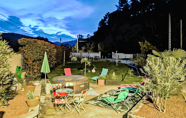 Semesterhus - St Fortunat Sur Eyrieux , Frankrike - FRA332 108