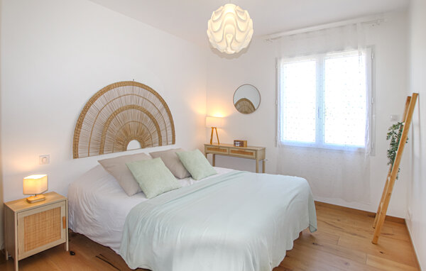 Semesterhus - Aubenas , Frankrike - FRA335 602