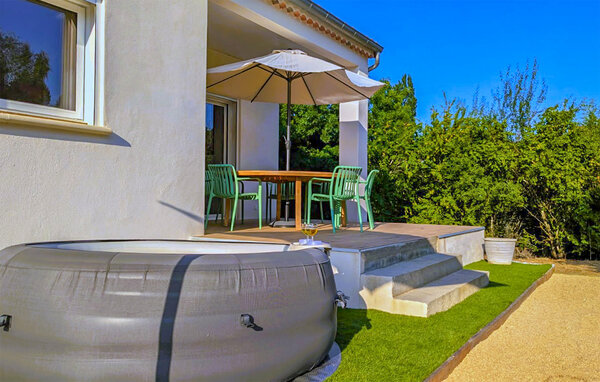 Semesterhus - Aubenas , Frankrike - FRA335 101