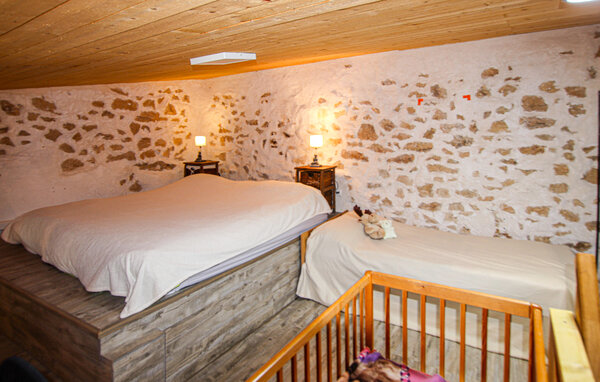 Location de vacances - St Julien du Gua , France - FRA336 602