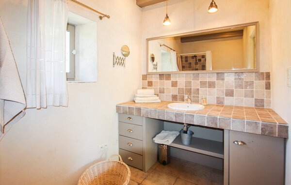 Semesterhus - Labeaume , Frankrike - FRA342 701