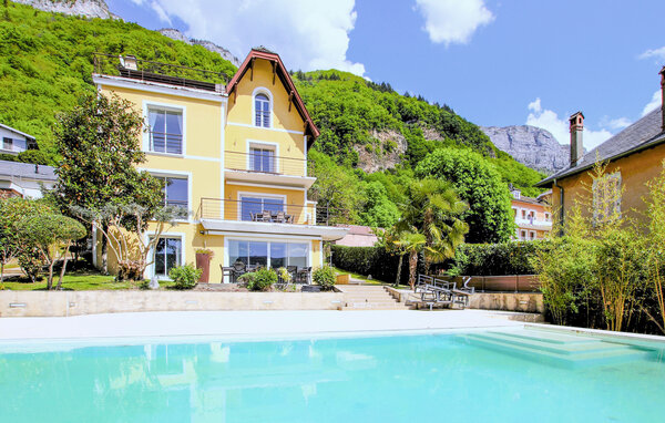 Holiday Home - Annecy , France - FRH037 1