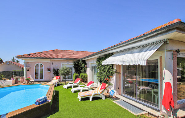 Location de vacances - Flachères , France - FRI024 7