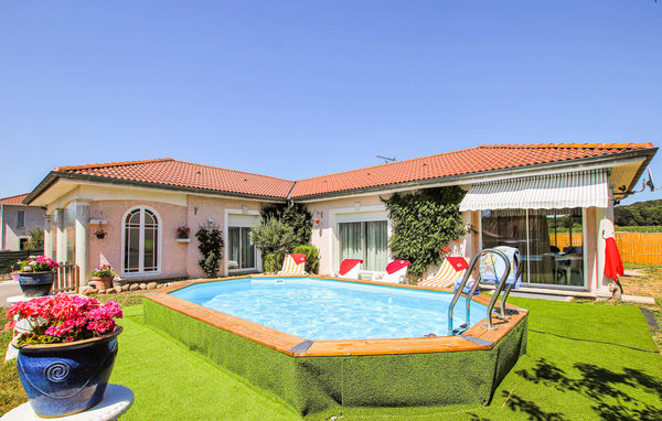 Location de vacances - Flachères , France - FRI024 11