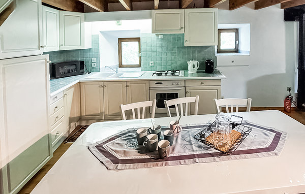Holiday Home - Essertines-en-Châtelneuf , France - FRL012 6