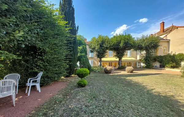Location de vacances - Maison de Charme à Charlieu , France - FRL019 109