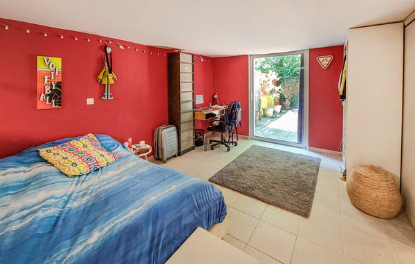 Holiday Home - Francheville , France - FRR007 612