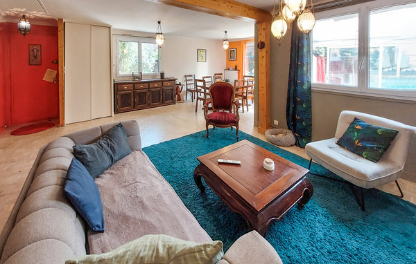 Holiday Home - Francheville , France - FRR007 303