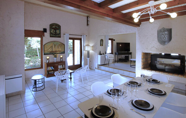 Holiday Home - Meyzieu , France - FRR009 4