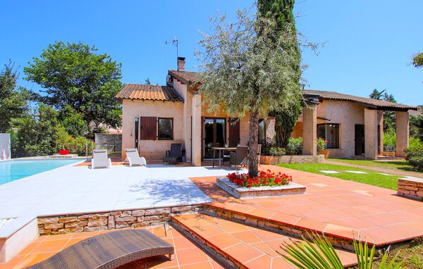 Holiday Home - Meyzieu , France - FRR009 81