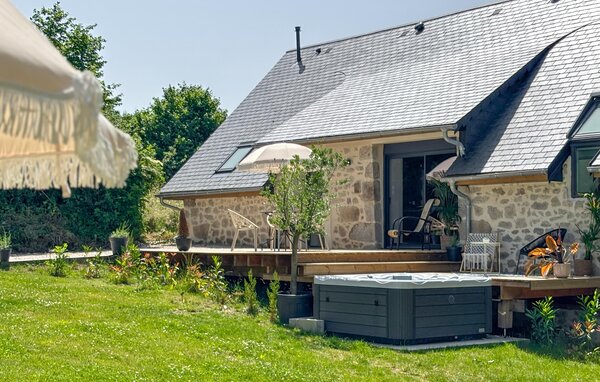 Vakantiehuis - Alleyrat , Frankrijk - FSC047 83