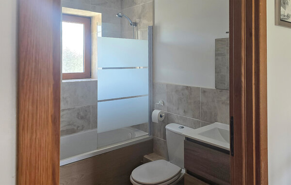 Holiday Home - Saint-Léger-Magnazeix , France - FSH059 701