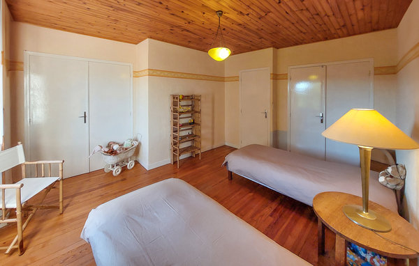 Holiday Home - Lantriac , France - FUH016 603