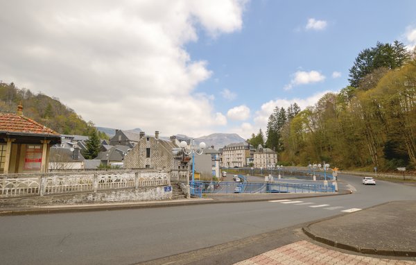 Apartamento - La Bourboule , Francia - FUP007 201