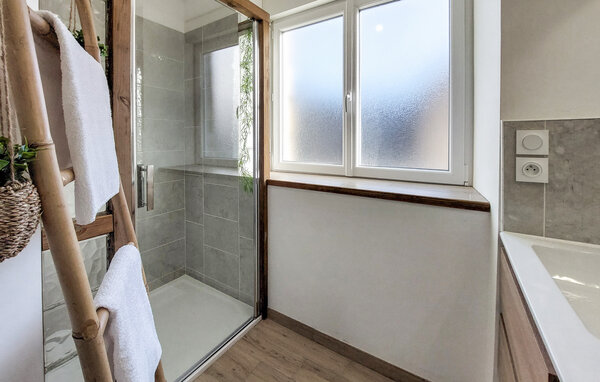 Casa vacanze - Neuilly le Vendin , Francia - FVA054 702