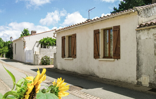 Holiday Home - Talmont de St. Hilaire , France - FVE096 81