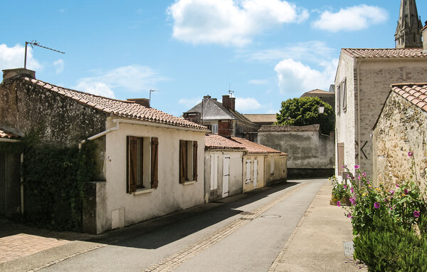 Holiday Home - Talmont de St. Hilaire , France - FVE096 82