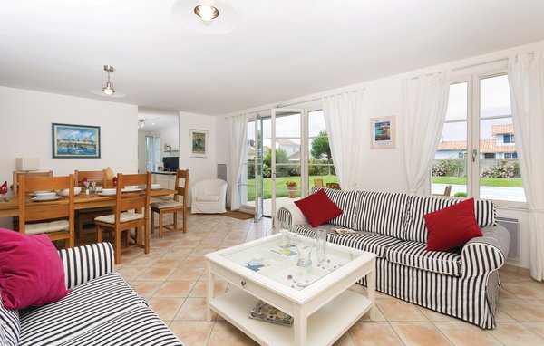 Holiday Home - Saint Gilles Croix de Vie , France - FVE206 2