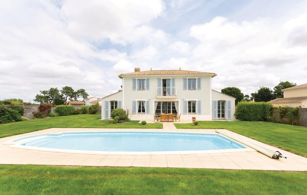 Vacation home Domaine de Fontenelles Villa